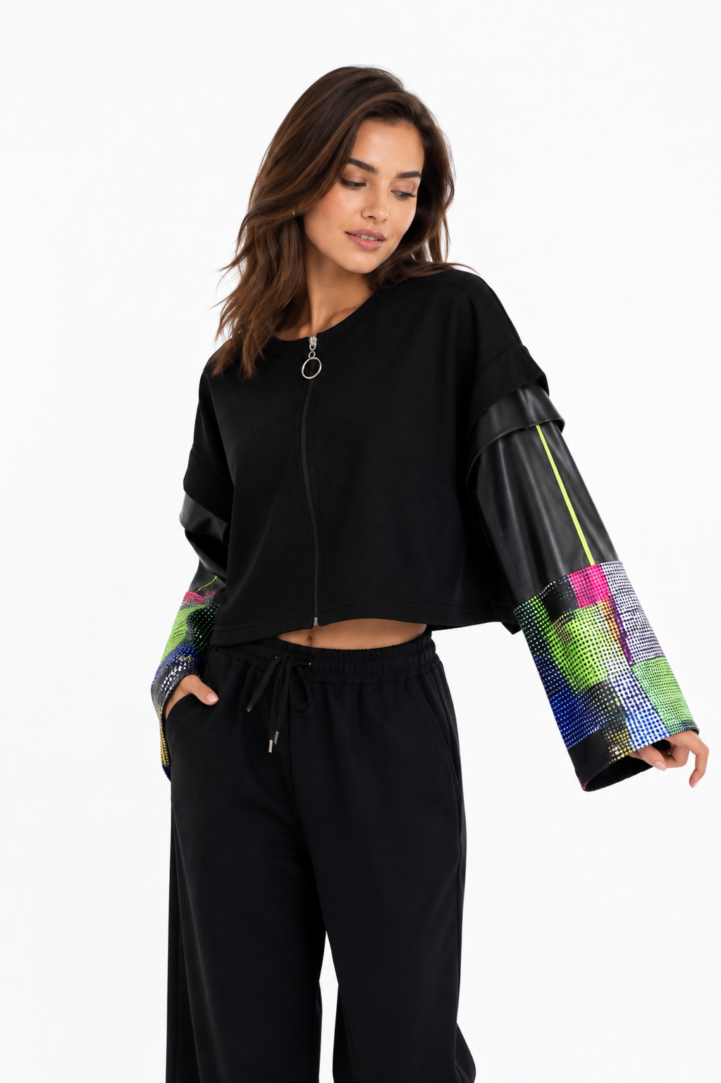 94429 KOLLARI DERİ DETAYLI FERMUARLI CROP CEKET SİYAH